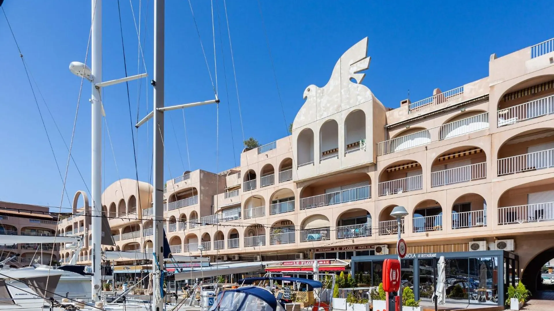 Apartment Port De La Gavine I-4 By Interhome Hyeres